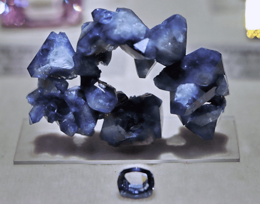 benotoite