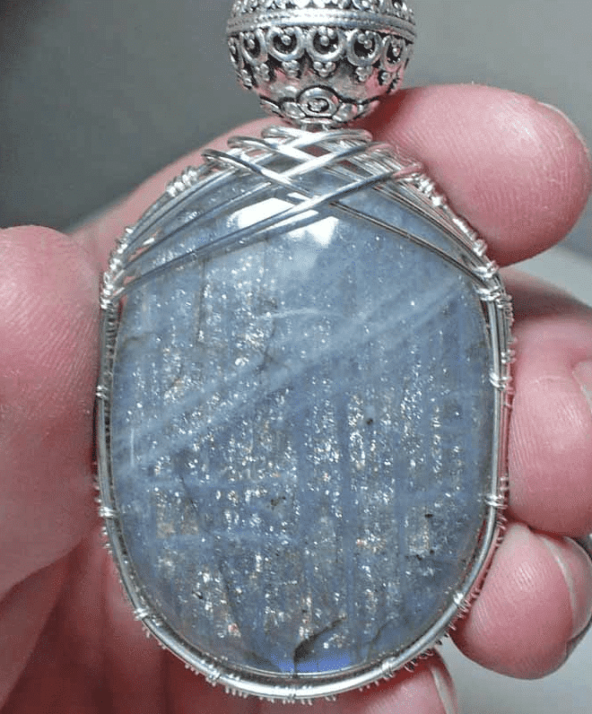 grey labradorite