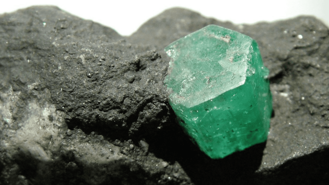 emerald in matrix