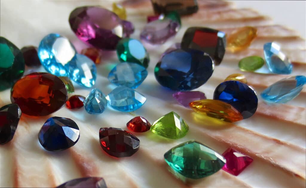 colors of sapphire
