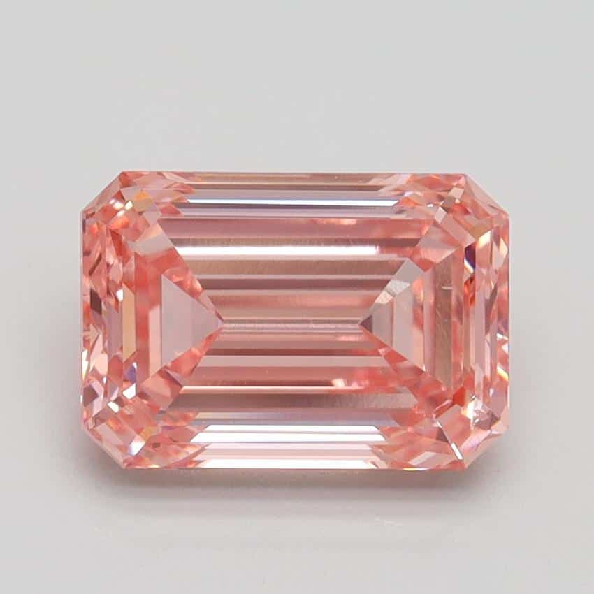 brilliant earth pink diamond