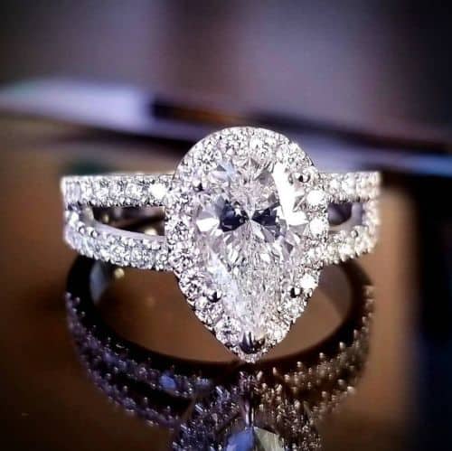 J Color 4-4 ct VS2 pear shaped halo ring J Color 4-4 ct VS2 pear shaped halo ring